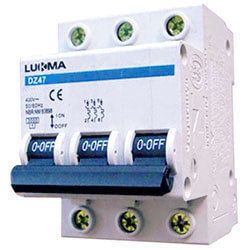 Disjuntor Tripolar 16A Lukma